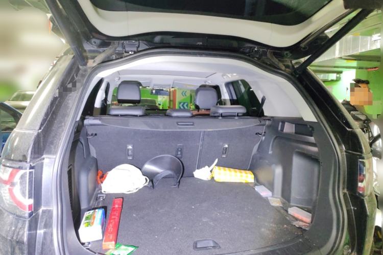 Used Land Rover Discovery Sport 2017 2.0T SE Trunk