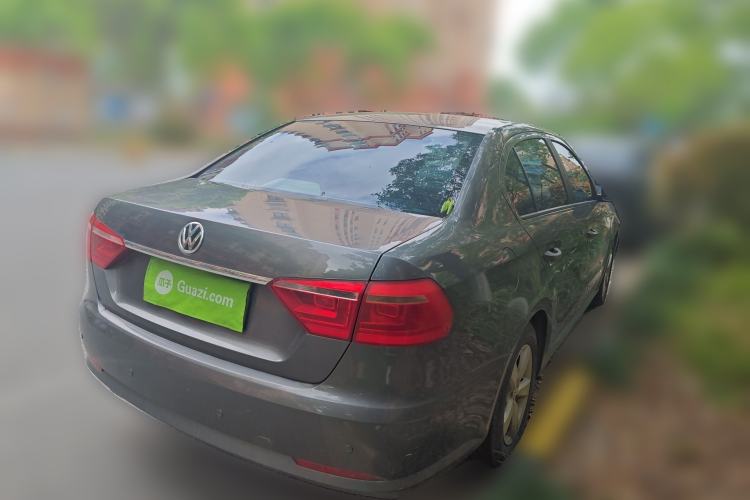 Used Volkswagen Lavida 2013 Revised Classic 1.6L Manual Fashion Edition