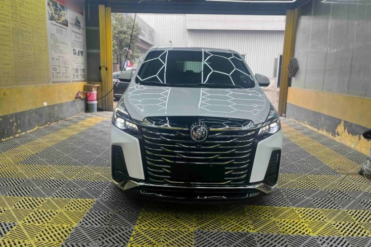 Used Buick GL8 2023 Facelifted Land Cruiser Executive Luxury Version Exterior 1