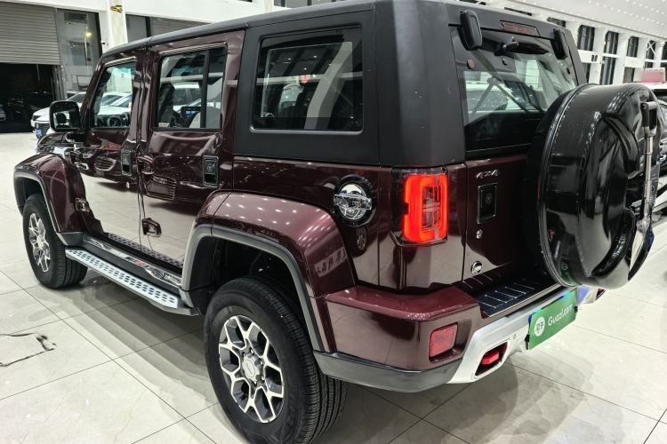 Used BAIC Off-Road BJ40 2018 PLUS 2.0T Manual Four-Wheel Drive Premium Edition China V
