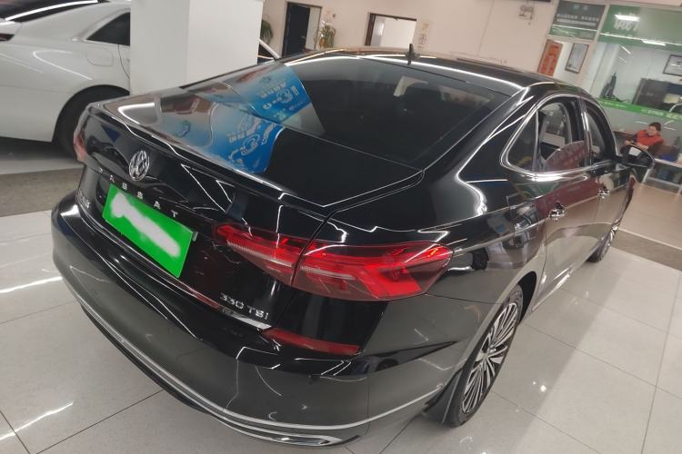 Used Volkswagen Passat 2019 330TSI Luxury Edition China VI Standard
