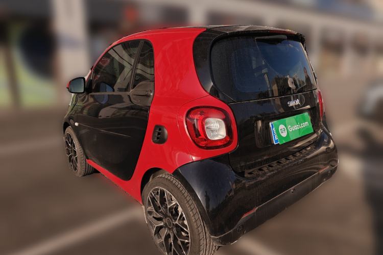 Used smart fortwo 2016 0.9T 66kW Hardtop Pioneer Edition
