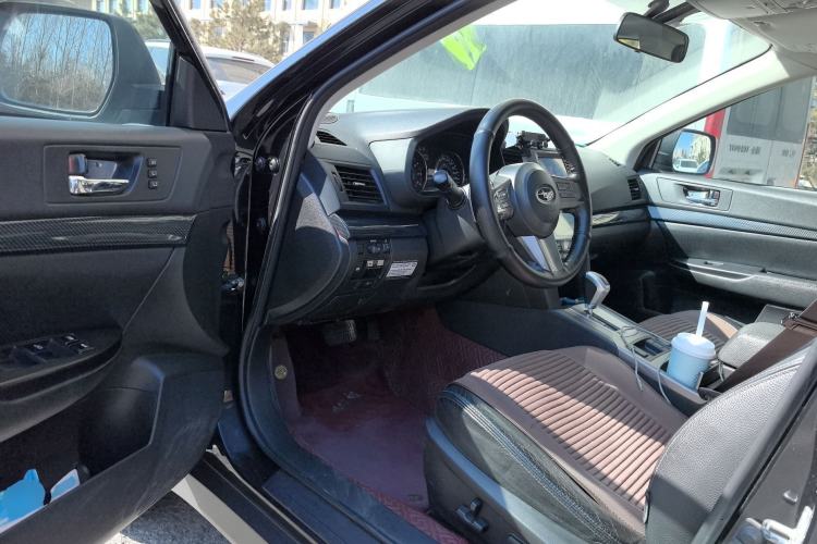 Used Subaru Outback 2010 2.5i Luxury Navigation Edition