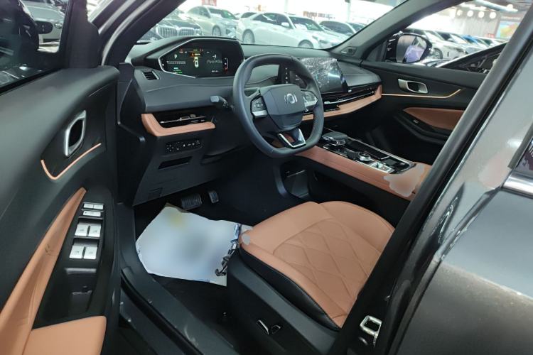 Used CHANGAN NEVO Q05 2024 Truly Delicious Version 125cc Superior Design CATL Driver Seat