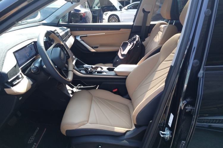 Used Geely Auto FX11 2024 1.5TD DCT Prestige Edition Left Front Seat