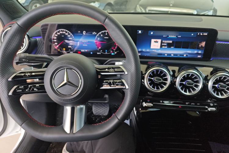 Used Mercedes-Benz A-Class 2023 A 200 L Fashion Model Center Console