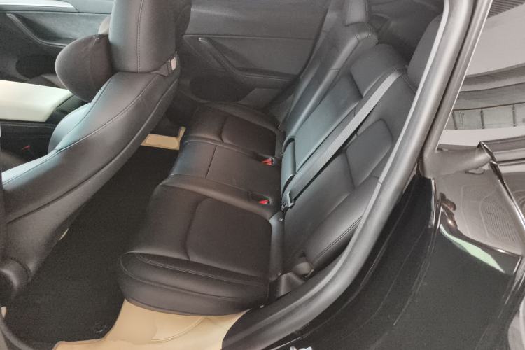 Used Tesla Model Y 2023 Long-Range All-Wheel-Drive Version