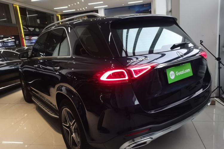 Used Mercedes-Benz GLE 2022 Refreshed GLE 450 4MATIC Luxury Edition Rear Left 45 Deg