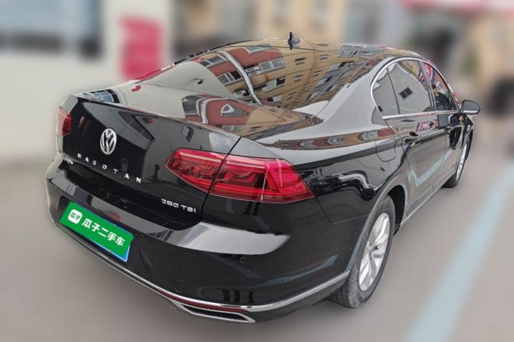 Used Volkswagen Magotan 2020 280TSI DSG Comfort Edition Rear Right 45 Deg