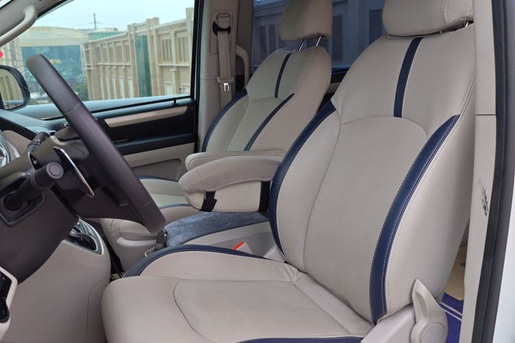 Used SAIC MAXUS G10 2022 2.0T Automatic Elite Edition Gasoline 7-Seater