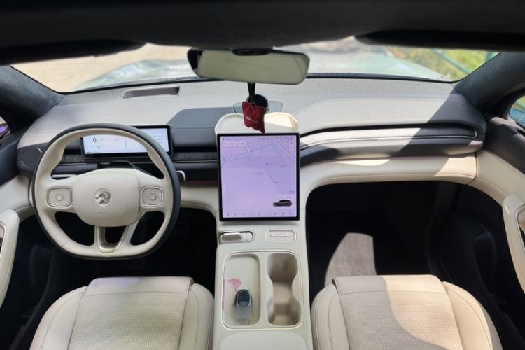 Used Nio ES6 2024 75 kWh
