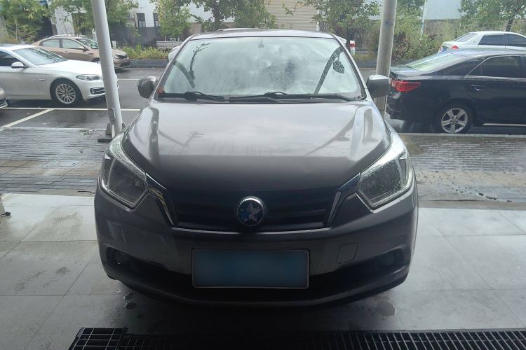 Used Venucia D50 2013 1.6L Automatic Fashion Edition