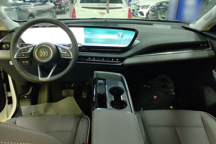 Used Buick E5 2025 Model 620KM Prestige Edition Center Console