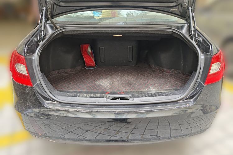 Used Hongqi H7 2015 2.0T Technology Model
