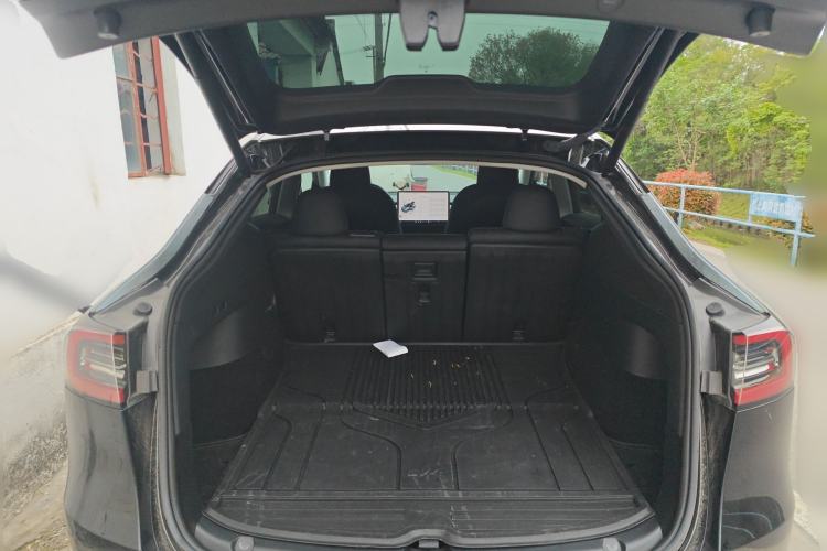 Used Tesla Model Y 2022 Rear-Wheel-Drive Version