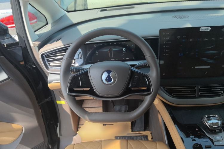 Used Denza D9 2022 DM-i 970 Four-Wheel Drive Prestige Model Steering Wheel