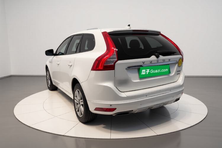 Used Volvo XC60 2017 T5 AWD Smart Upgrade Edition
