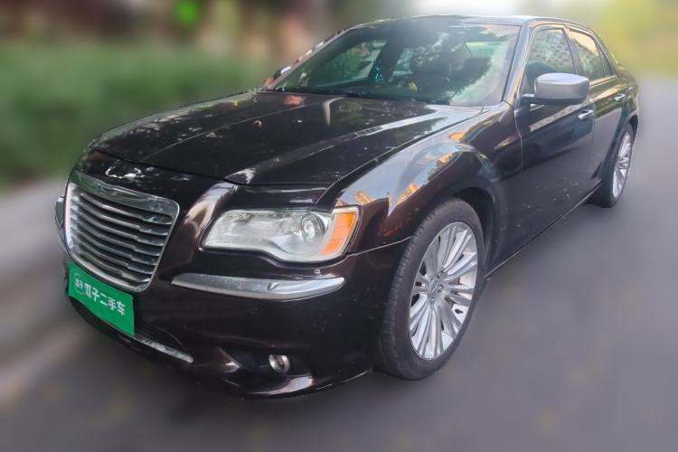 Used Chrysler 300C 2013 3.6L Prestige Edition Guazi used car, China used car export, Used car for sale, Used cars, Cheapest cars for sale