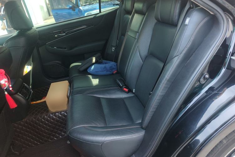 Used Toyota Crown 2018 2.0T Fashion Edition
