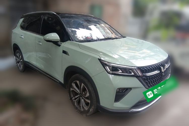 Used Wuling Asta 2021 1.5T CVT Star曜 Edition Front Right 45 Deg