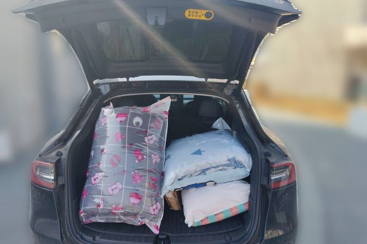 Used Tesla Model Y 2023 Rear-Wheel-Drive Version Trunk