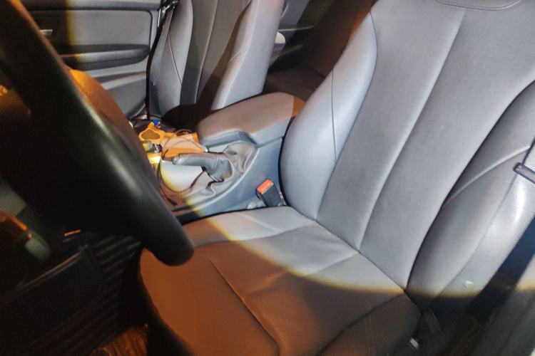 Used BMW 3 Series 2015 320i Luxury Line Stylish Edition
