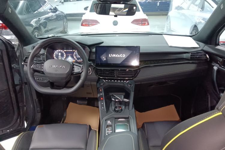 Used Lynk & Co 06 2023 Remix 1.5T Dynamic Halo