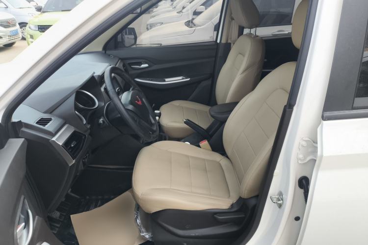 Used Wuling Hongguang 2021 1.5L S Comfort Edition LAR Left Front Seat