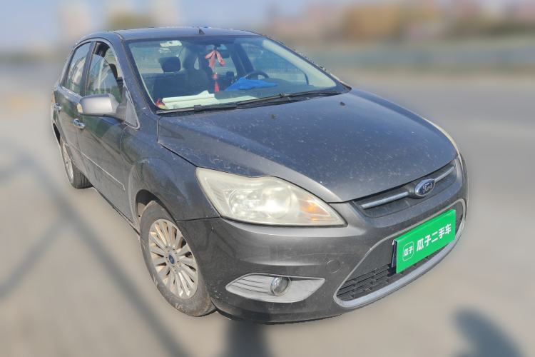 Used Ford Focus 2013 Sedan Classic 1.8L Manual Fashion Edition