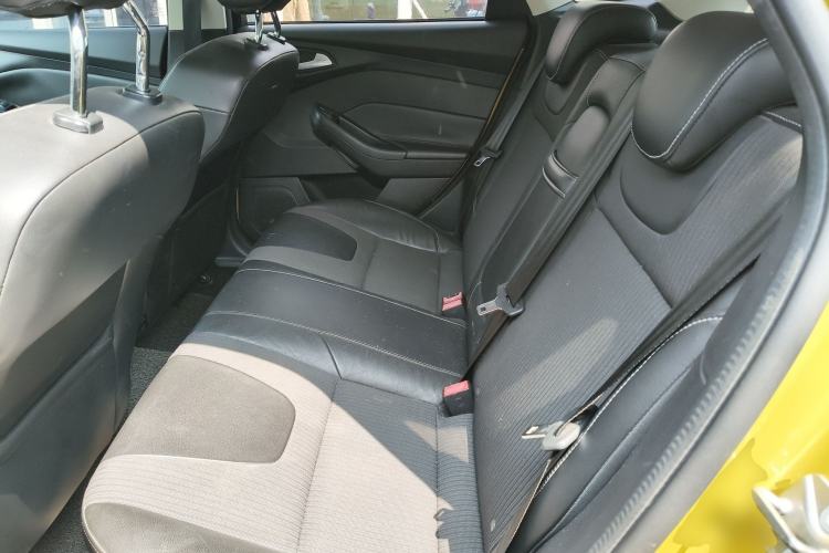 Used Ford Focus 2012 Hatchback 2.0L Manual Luxury Sport Model
