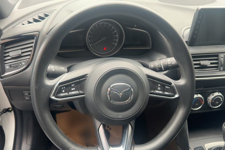 Used Mazda CX-4 2021 2.0L Automatic Two-Wheel Drive Blue Sky Dynamic Edition Steering Wheel