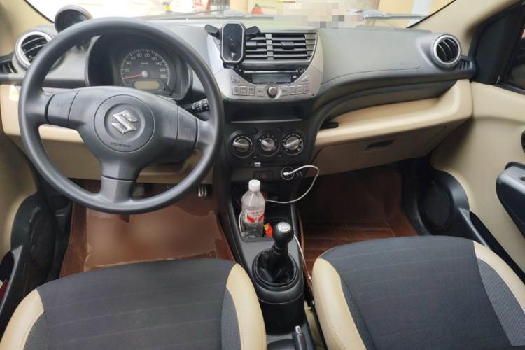 Used Suzuki Alto 2012 1.0L Manual Utility Version Center Console