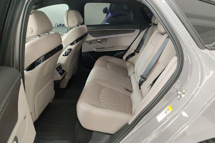 Used BYD Han 2025 DM-i 125KM LiDAR-Powered Intelligent Driving Model Left Rear Seat