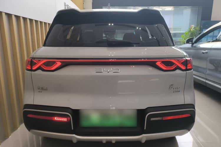 Used BYD Yuan UP 2025 Intelligent Driving Version 401 km Beyond-Range Edition
