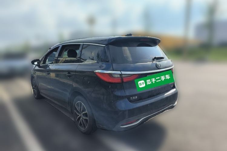 Used BYD Song MAX 2017 1.5T Manual Smart Connect Luxury 7-Seater
