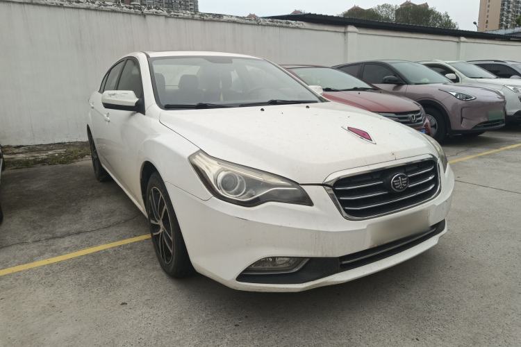 Used Bestune B50 2013 1.6L manual luxury version
