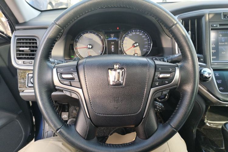 Used Toyota Crown 2018 2.0T Fashion Edition
