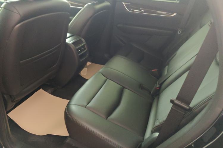 Used Cadillac XT5 2018 28E Four-Wheel Drive Tech Version