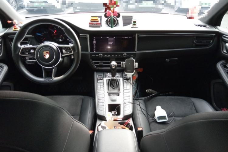 Used Porsche Macan 2018 Macan 2.0T Center Console