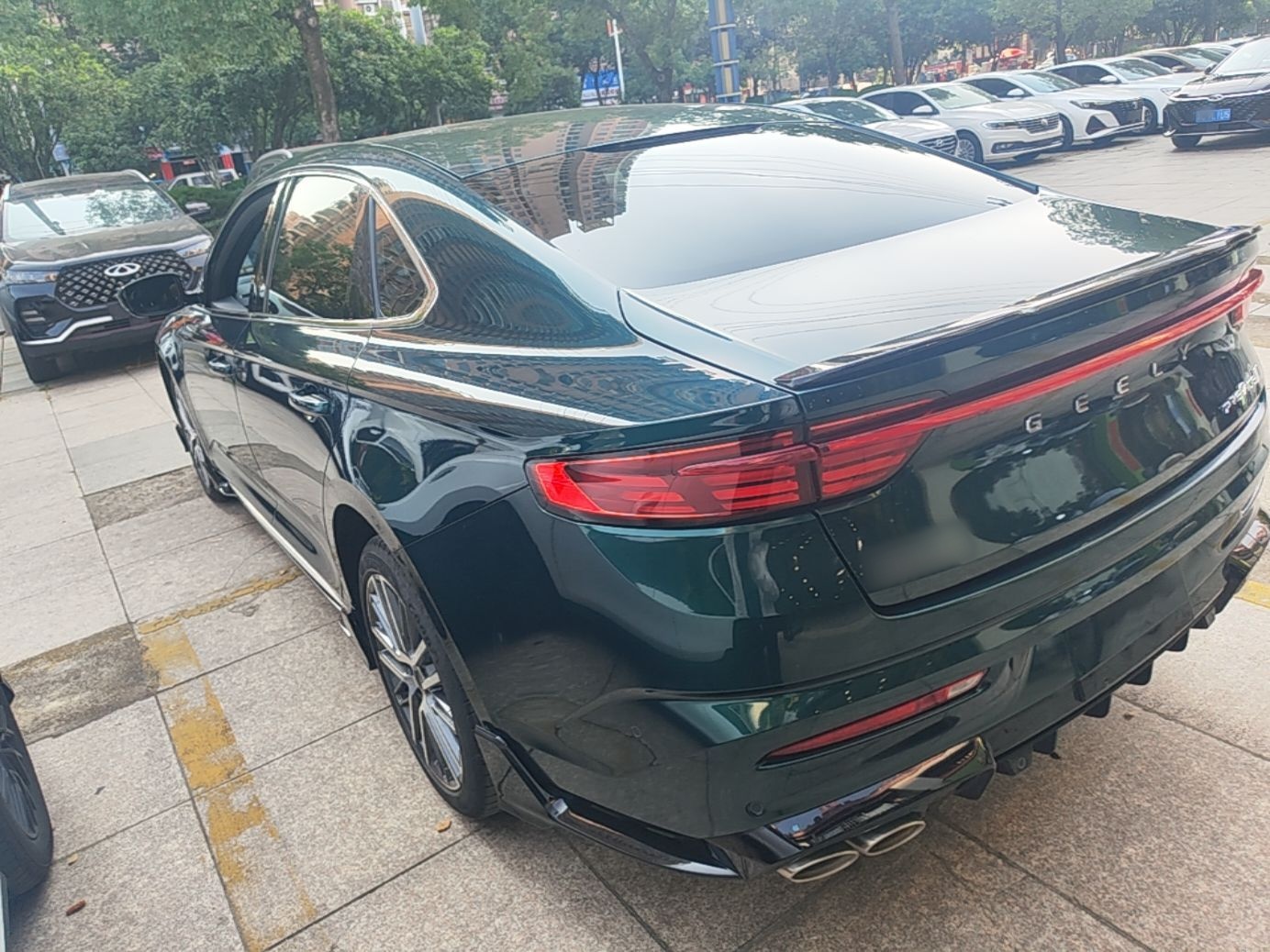 Geely Auto Preface 2023 2.0TD "Only This Verdant Green" Edition — снимка 4