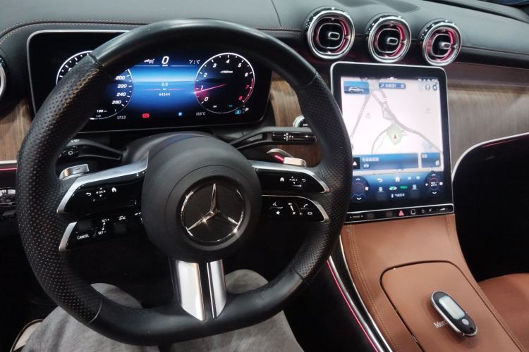 Used Mercedes-Benz GLC 2023 Refreshed GLC 300 L 4MATIC Dynamic Edition 5 Seats