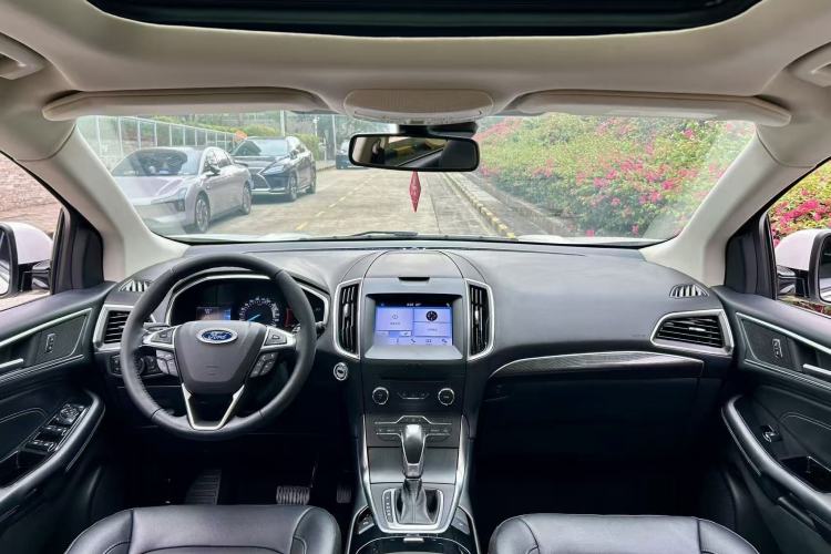 Used Ford Edge 2018 EcoBoost 245 Two-Wheel-Drive Titanium 7-Seater China VI Standard