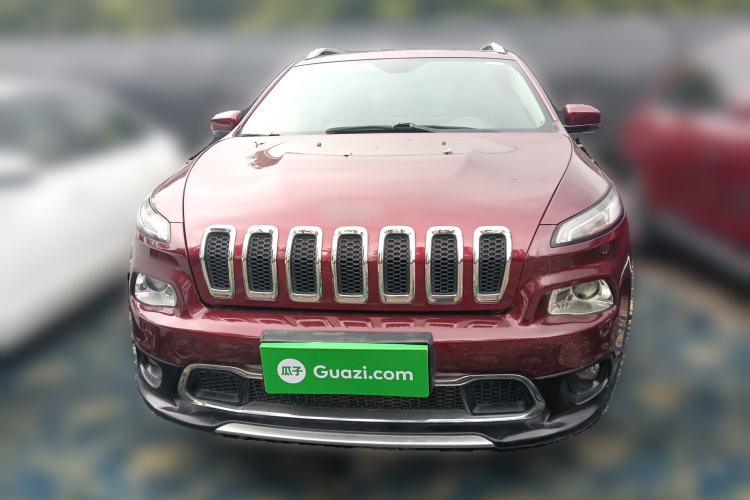 Used Jeep Cherokee 2016 2.4L Professional Smart Version Front