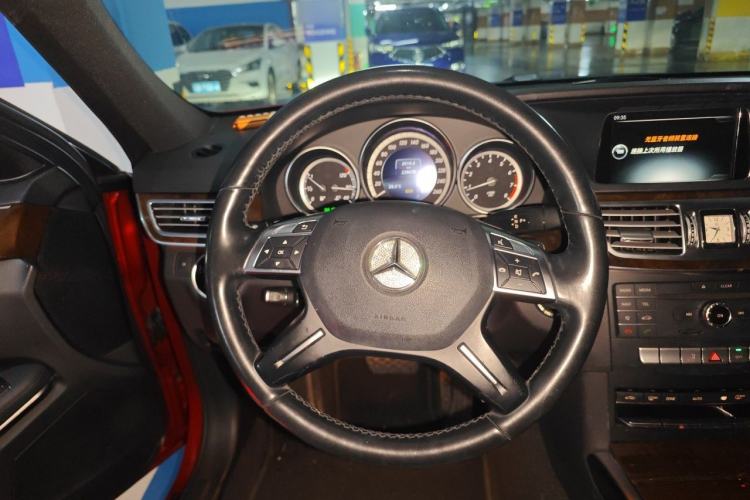Used Mercedes-Benz E-Class 2015 Facelift E 200 L
