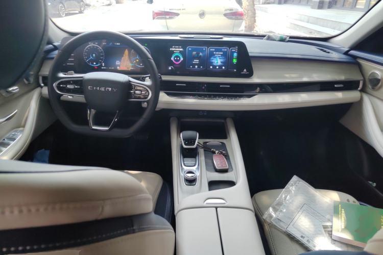 Used Chery Arrizo 8 2022 1.6T DCT Ya Center Console