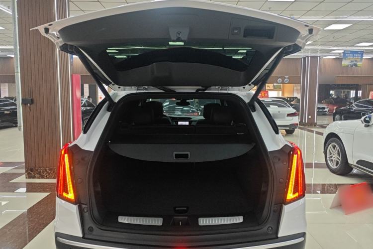 Used Cadillac XT5 2021 28T Luxury Model
