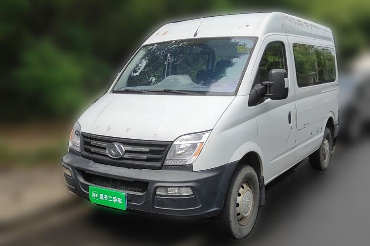 Used SAIC MAXUS Xintu V80 2020 2.5T Manual Classic City Delivery King Short Wheelbase Mid-Roof Design 2/3 Seats