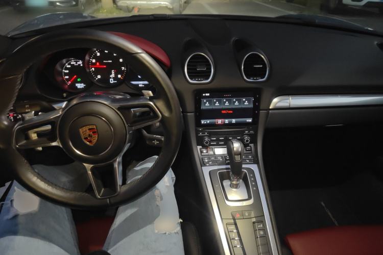 Used Porsche 718 2016 Cayman 2.0T
