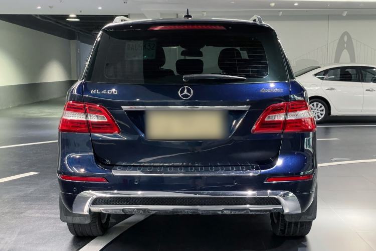 Used Mercedes-Benz M-Class 2014 ML 400 4MATIC Dynamic Model Exterior 4