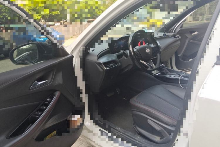 Used Buick Verano 2023 Pro GS Hunter Wind Edition Driver Seat